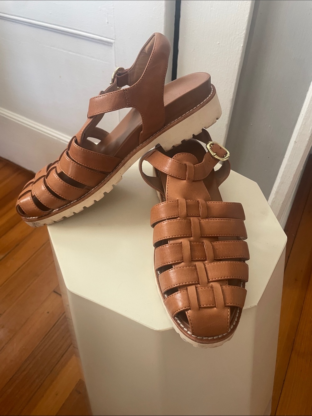 Brown Leather Fisherman Sandals - Women
